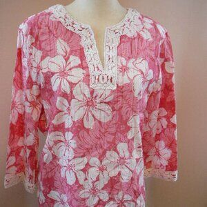 Alfred Dunner Pink and White Floral Tunic Hibiscus Summer Top Mom Tiger Shirt